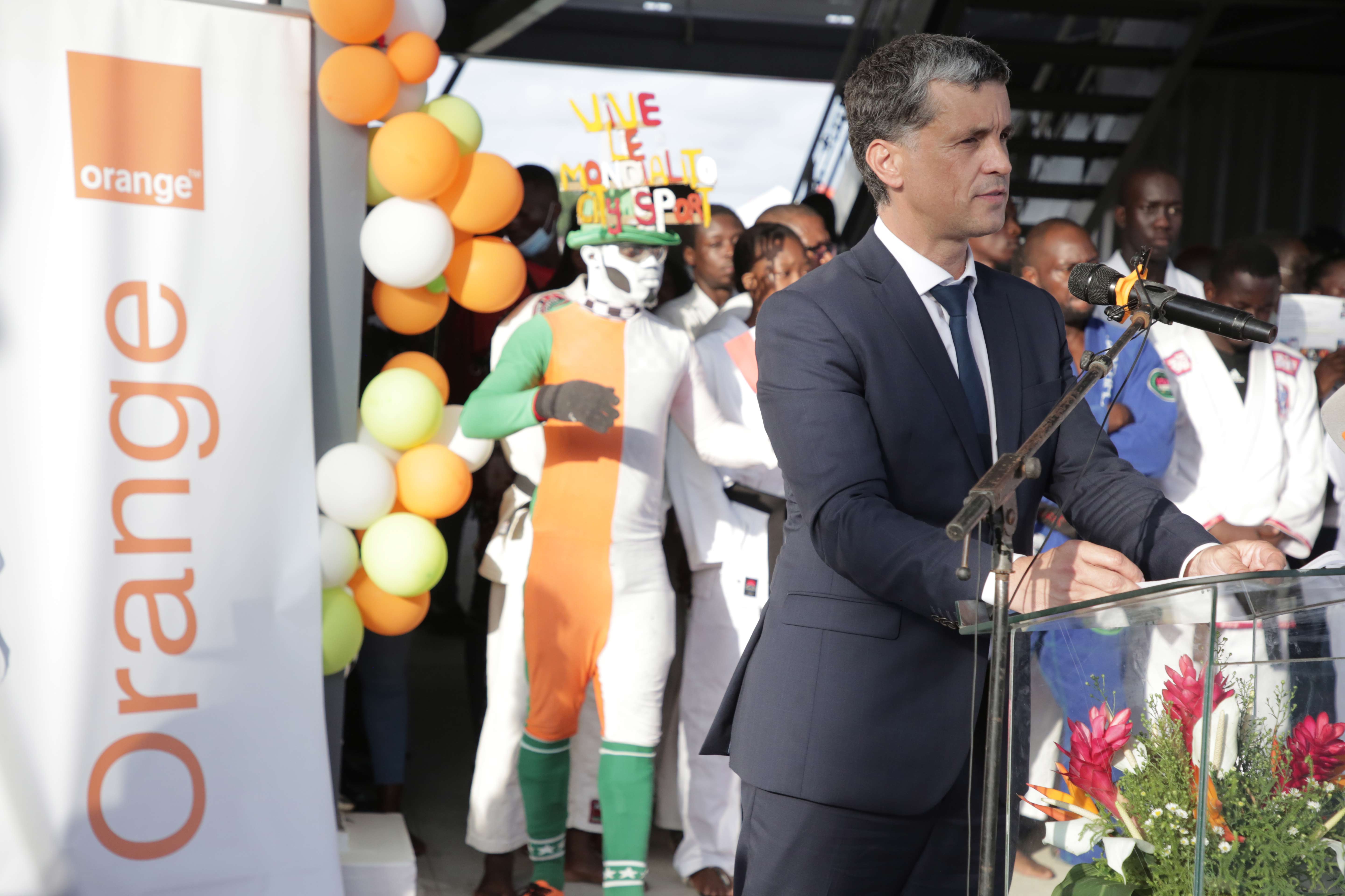 Orange CI, partenaire duprogramme Agora | image 1